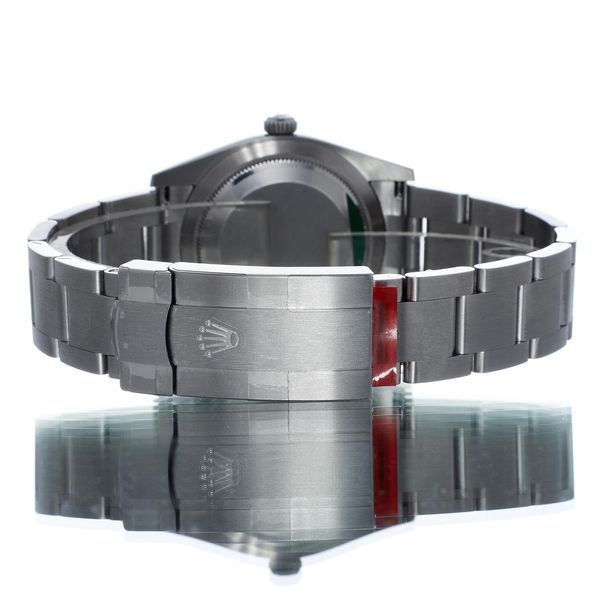 Rolex Oyster Perpetual 124200